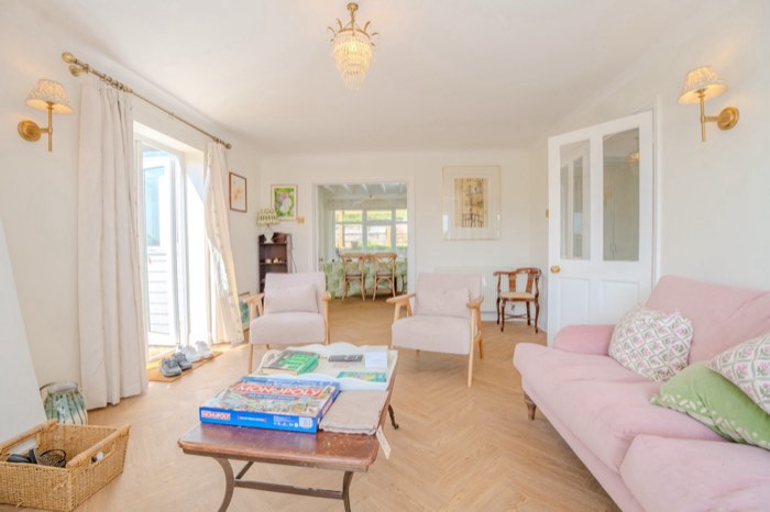 Ventnor Bungalow, Isle of Wight — image 6