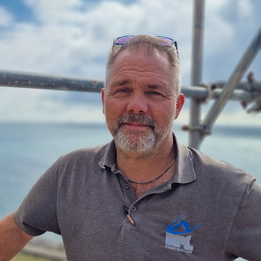Mark, Head of Contracts